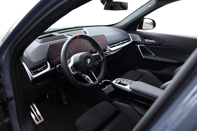 BMW X1 M35i xDrive - fotka 9 z 17