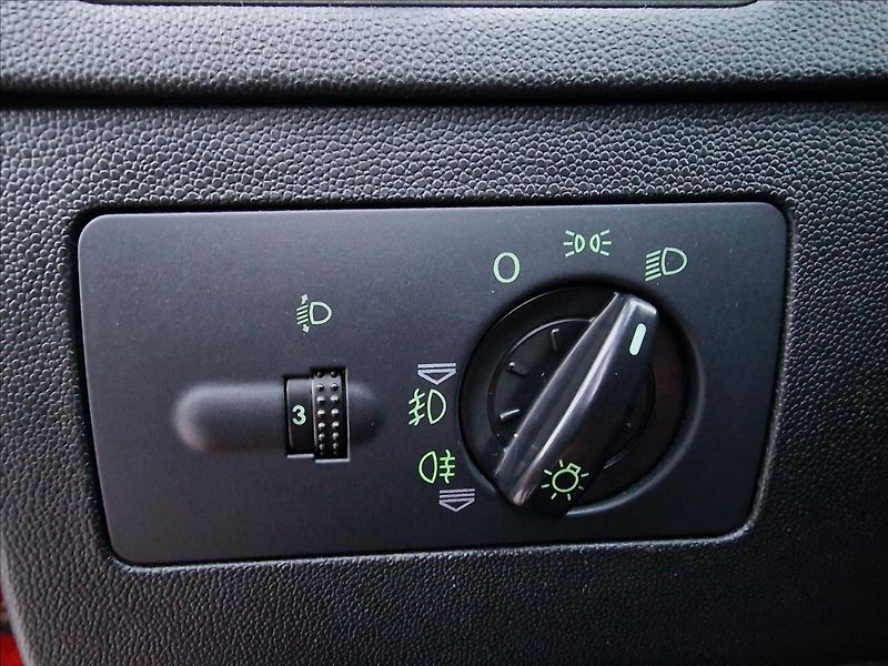 Škoda Fabia 1.2i 47kW,původ ČR - fotka 30 z 39