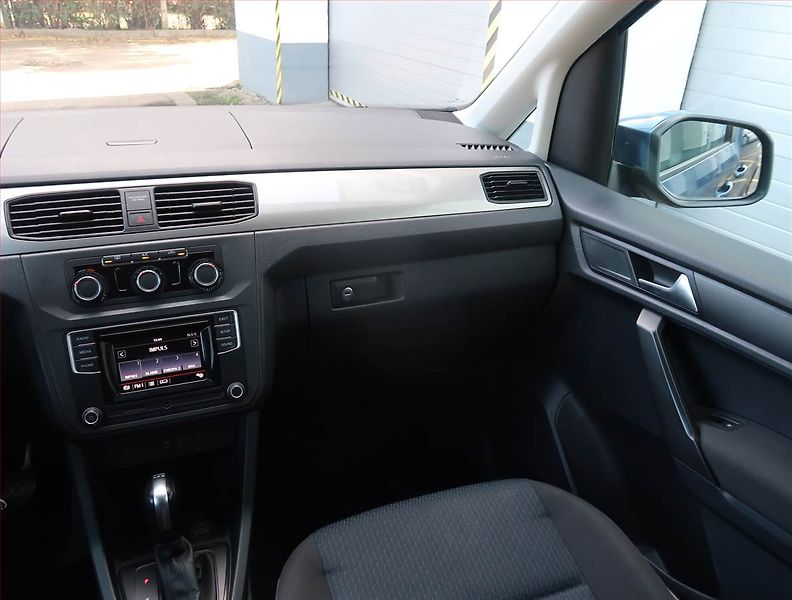 Volkswagen Caddy (2016) 2.0 TDI, 5Míst - fotka 8 z 24