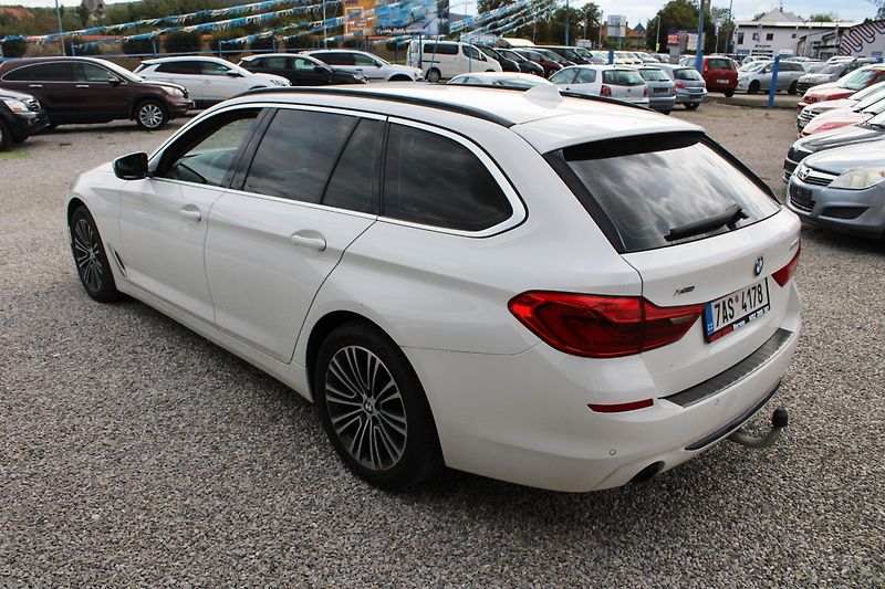 BMW Řada 5 (2019) 520d SPORT X-DRIVE LED KŮŽE - fotka 5 z 18
