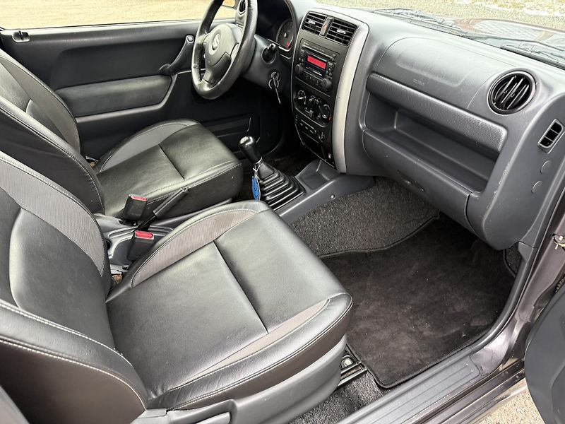 Suzuki Jimny 1,3i 4x4 Tažné Klimatizace - fotka 10 z 21
