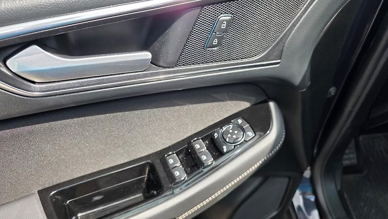 Ford Galaxy (2023) 2.5i HEV Titanium 7 míst AT TZ - fotka 10 z 44