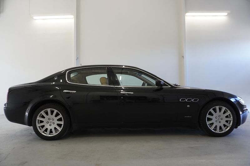 Maserati Quattroporte (2007) 4.2i 295 kW AUTOMAT - fotka 8 z 46