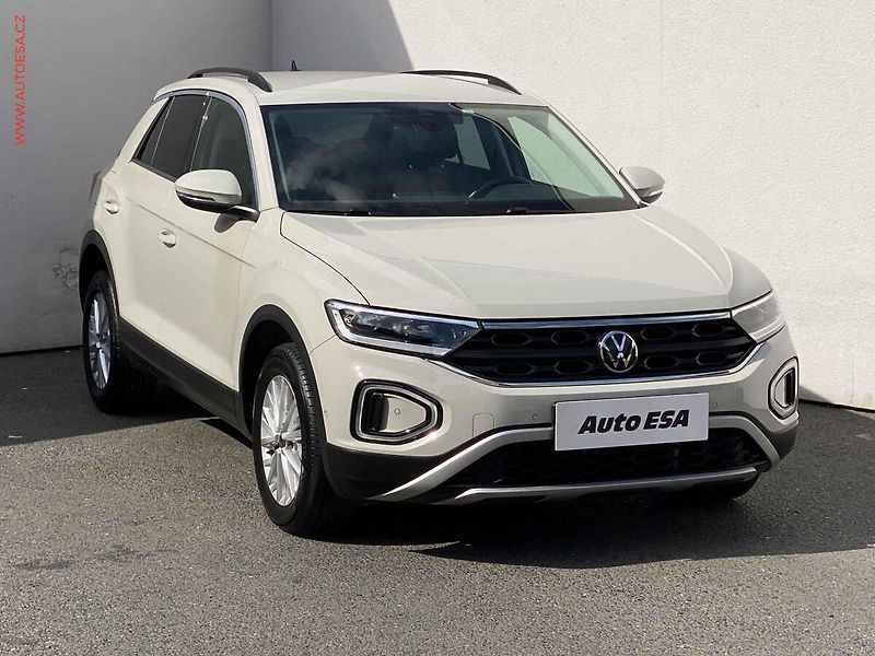 Volkswagen T-Roc (2022) 1.0 TSi, Life, LED, kamera - fotografie inzerátu