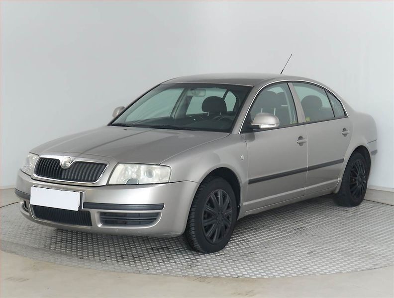 Škoda Superb (2008) 1.9 TDI, Tažné, Klima - fotka 2 z 14