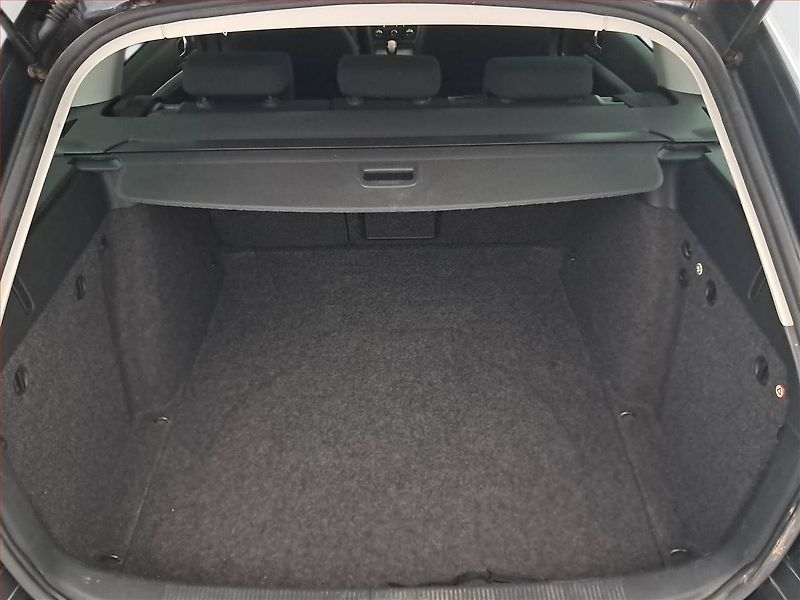 Škoda Octavia (2010) Ambiente 1.4 TSI, Tempomat - fotka 14 z 16