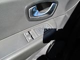 Renault Clio (2016) - náhled 17