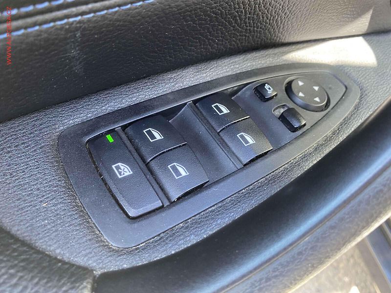 BMW X1 (2018) 2.0 D xDrive 20d, ČR, M - fotka 14 z 24