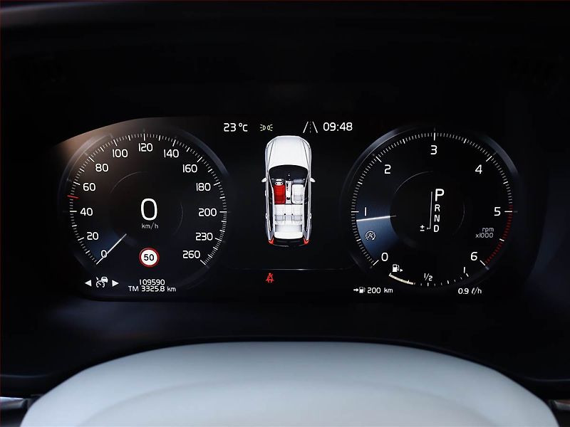 Volvo XC60 (2017) Inscription D5 AWD - fotka 9 z 20