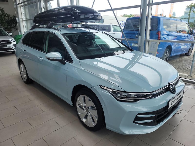 Volkswagen Golf Variant (2026) People 1,5 TSI  - fotka 4 z 8