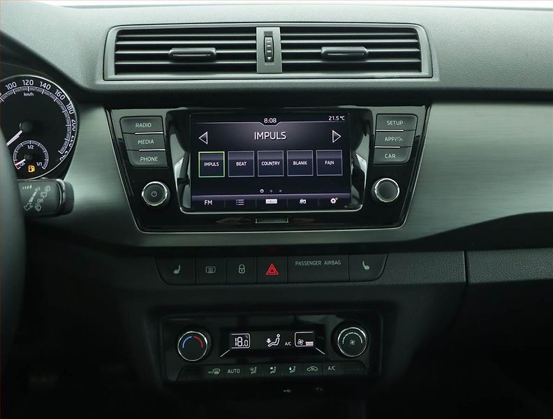 Škoda Fabia (2021) Style 1.0 TSI, ČR,1.maj - fotka 12 z 15