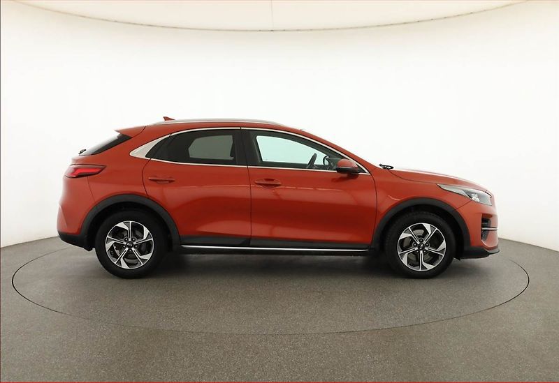 Kia XCeed (2021) 1.5 T-GDI, Automat, Serv.kniha - fotka 6 z 18
