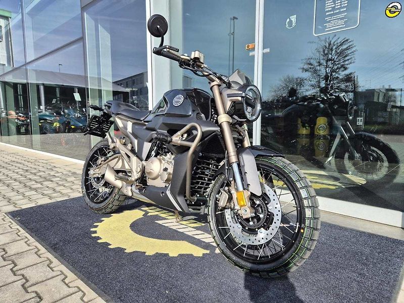 Zontes 125 G1 (2026) 125 Scrambler - drátěná kola - fotka 2 z 19