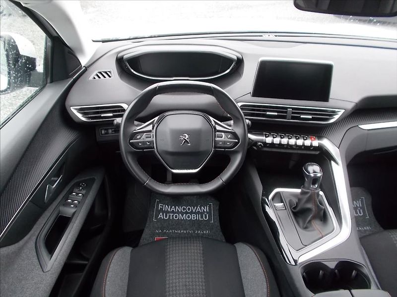 Peugeot 5008 ACTIVE 1.6 BlueHDi 120 7-míst - fotka 10 z 46