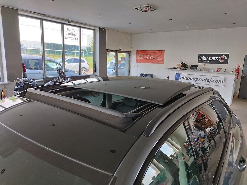 Audi A6 (2020) 3,0TDI,210KW,LED,ALU,PANORAMA - fotka 12 z 12