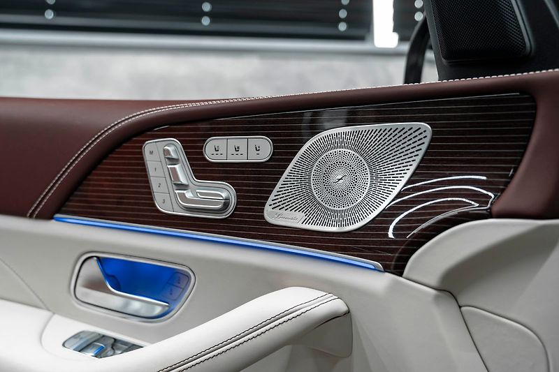 Mercedes-Benz GLS Maybach - fotka 20 z 34