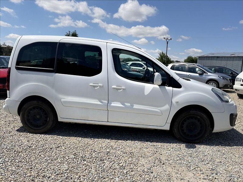 Peugeot Partner 1,6 HDI KLIMA TAŽNÉ - fotka 4 z 24