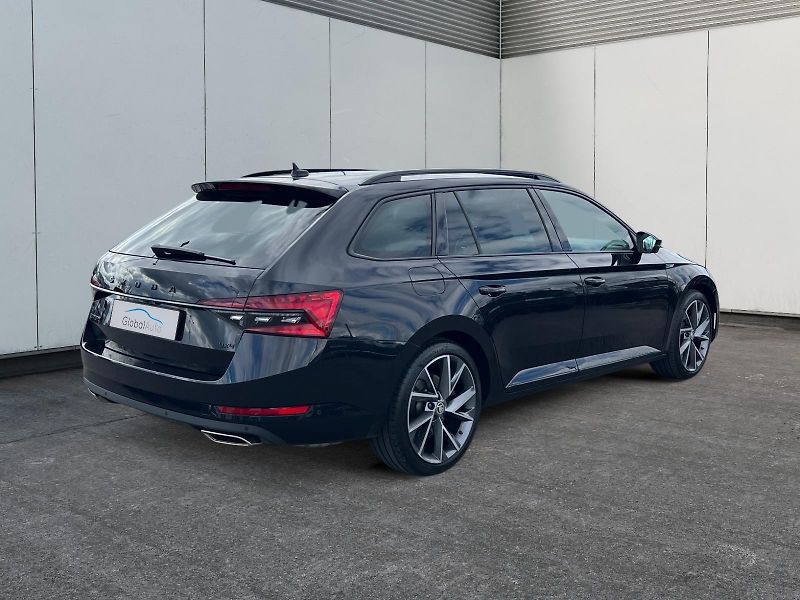 Škoda Superb (2022) SPORTLINE 2.0TSI 206kW 4x4 DPH - fotka 7 z 37