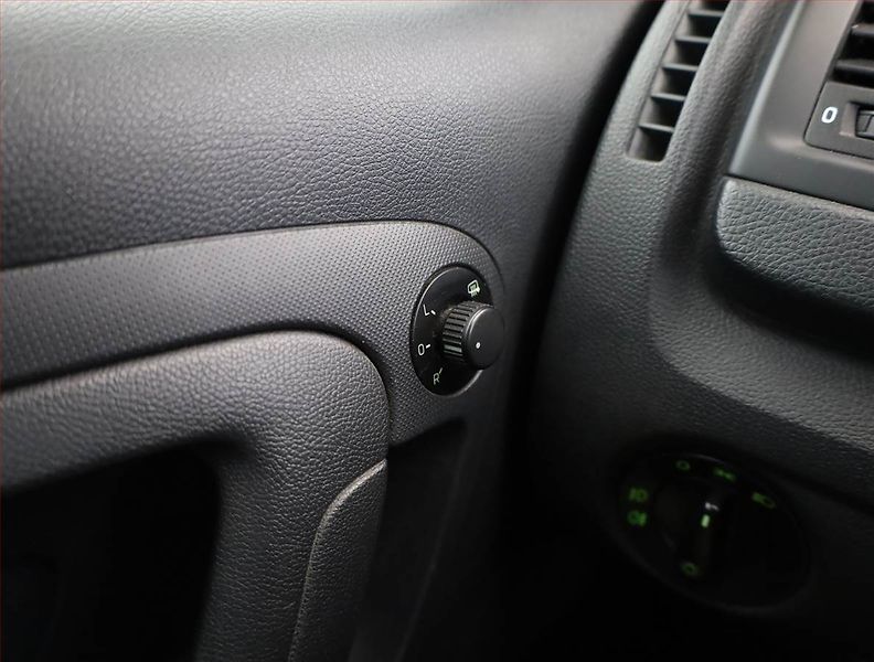Škoda Fabia (2014) Elegance 1.6 TDI, po STK - fotka 15 z 17
