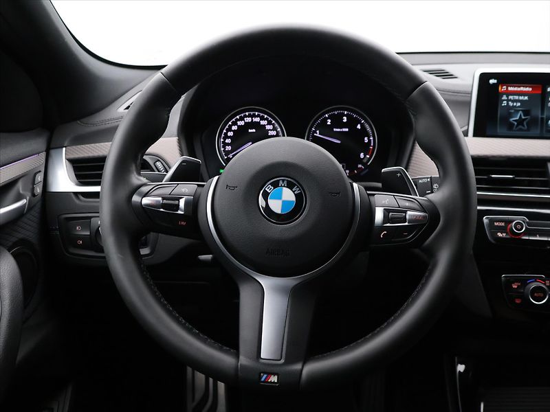 BMW X2 2,0 20d 140kW xD CZ M-Sport - fotka 18 z 19