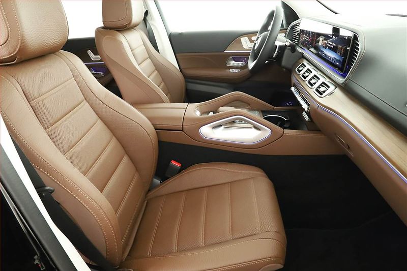 Mercedes-Benz GLS (2025) 450 d 4MATIC, AMG, KEYLESS - fotka 7 z 31