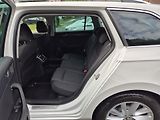 Škoda Superb Combi 2,0TDi 110kw DSG 17ALU - náhled 12