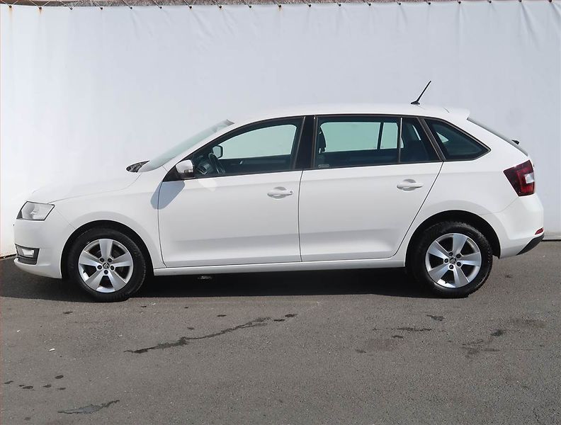 Škoda Rapid (2019) Spaceback 1.0 TSI, ČR,1.maj - fotka 3 z 17