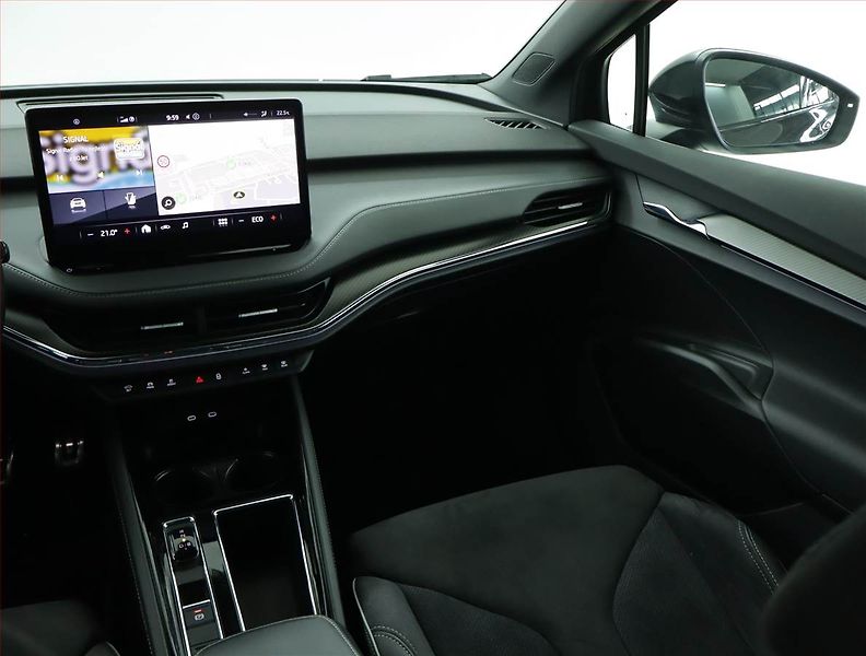 Škoda Enyaq (2023) Sportline iV 60 (62 kWh) - fotka 8 z 18