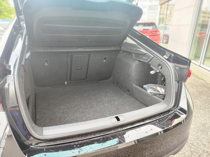 Škoda Octavia Selection 1.5 TSI 110kW - fotka 24 z 26