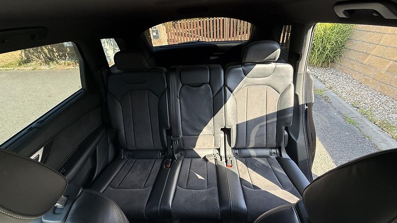 Audi Q7 (2016) HUD, Noční vidění, S-line - fotka 21 z 24