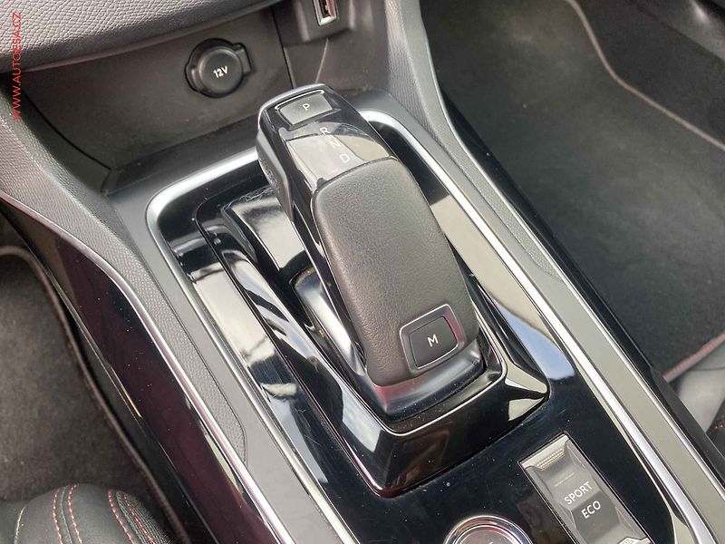 Peugeot 308 (2021) 1.2 PT, GT, AT, LED, panor - fotka 15 z 18