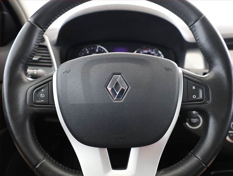 Renault Laguna (2012) 2.0 dCi, Navi, Xenony - fotka 8 z 15