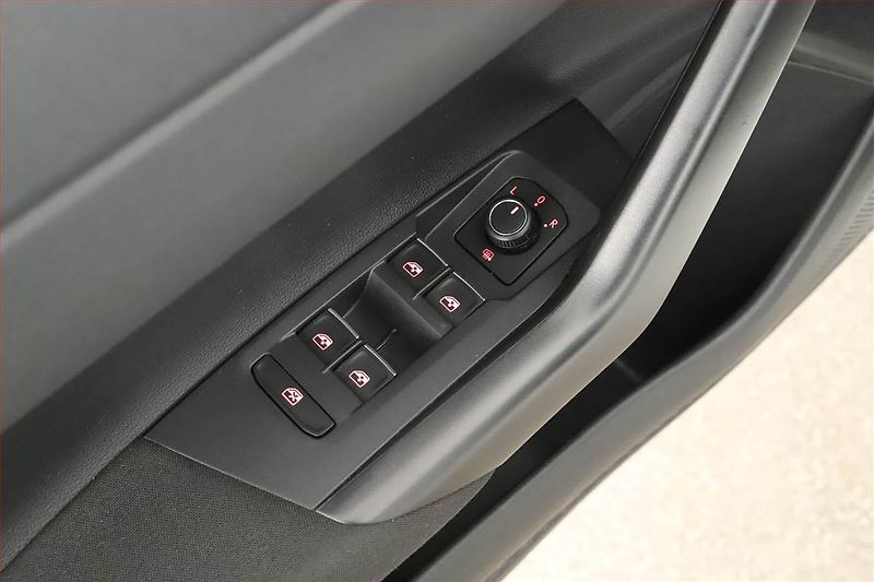 Volkswagen Polo (2019) Highline 1.0 TSI, Automat, ČR - fotka 14 z 14