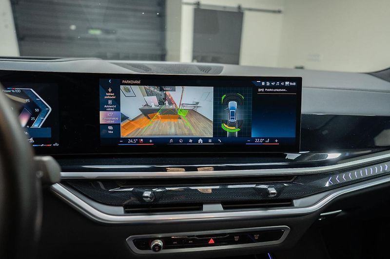 BMW X7 xDrive40i M Sport 280 kW - fotka 18 z 47