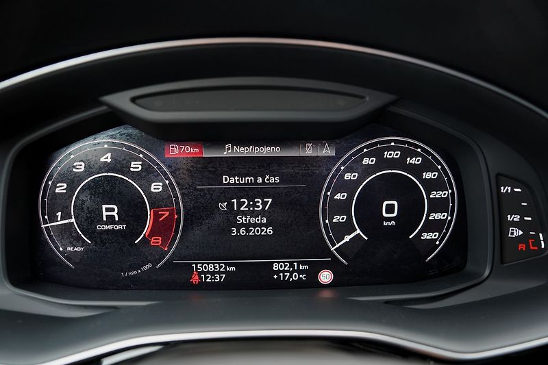 Audi RS Q8 TFSI 441kW quattro - fotka 35 z 51