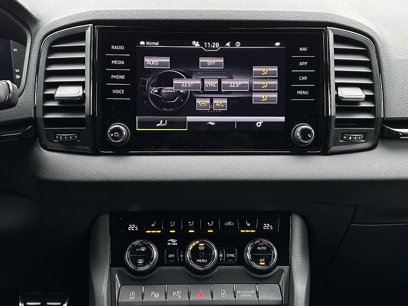Škoda Karoq 2.0TSi DSG 4x4 Sportline 190PS - fotka 28 z 51
