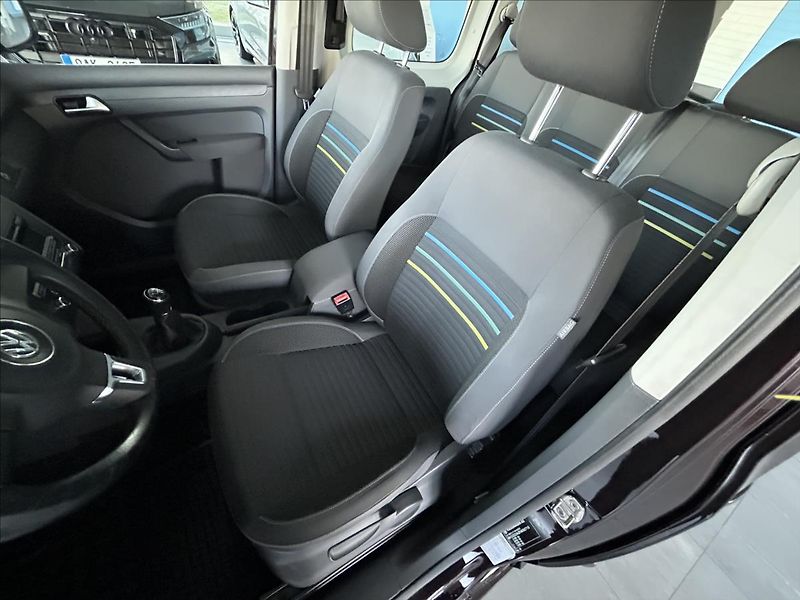 Volkswagen Caddy 1,2   TSI,NOVÉ ROZVODY,5.MÍST - fotka 17 z 20