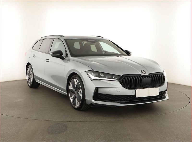 Škoda Superb (2025) 2.0 TDI, SPORTLINE, DPH - fotografie inzerátu
