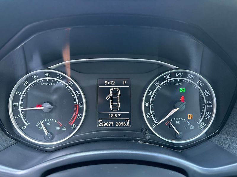 Škoda Octavia (2012) RS 2,0TDI 125kw DSG - fotka 18 z 21