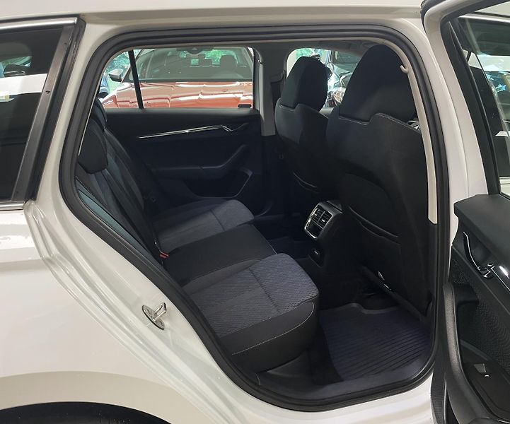 Škoda Octavia 1.5 TGI G-TEC, STYLE, DSG, ČR - fotka 12 z 31