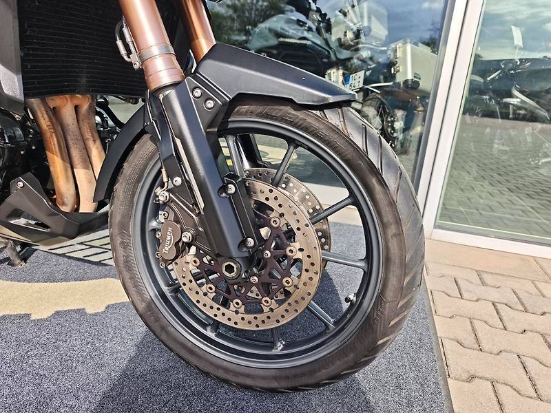 Triumph Tiger Explorer 1200 (2015) - fotka 12 z 19