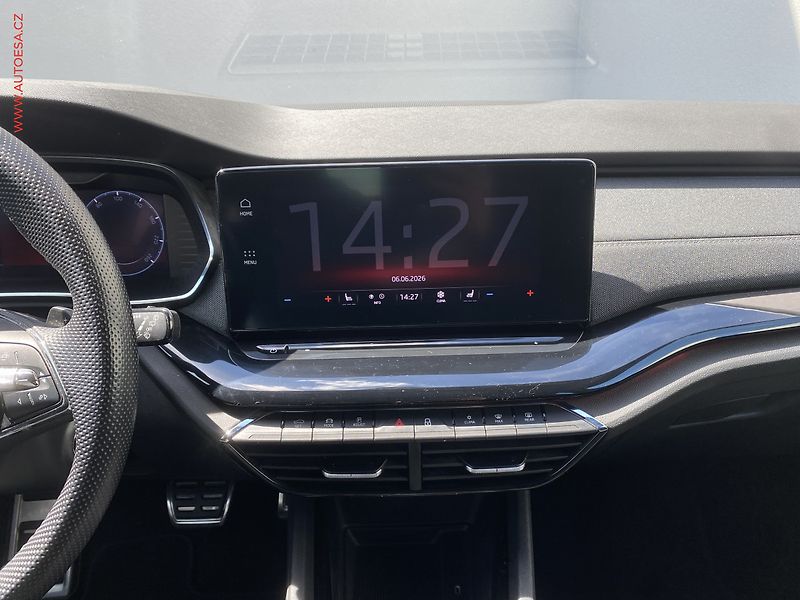 Škoda Octavia (2023) 1.5 TSi, ČR, SportLine, DSG - fotka 12 z 19