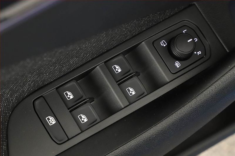 Škoda Kamiq (2026) 1.0 TSI, Top Selection, FullLe - fotka 16 z 19