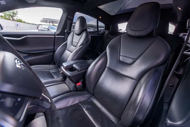Tesla Model S (2017) 90D, nabíjení zdarma, FSD - fotka 28 z 37