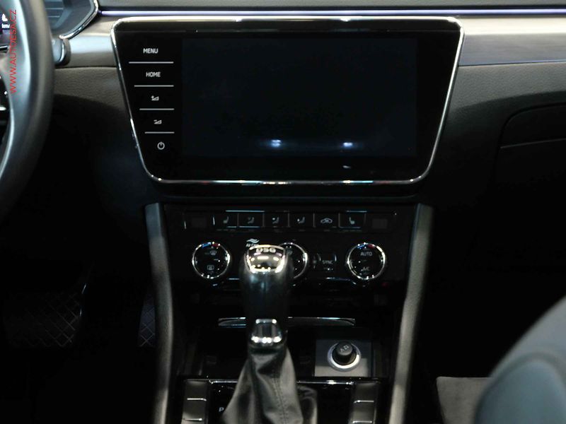 Škoda Superb (2019) 2.0 TDI, DSG, navi, xenon - fotka 13 z 22