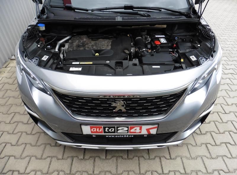 Peugeot 5008 2,0 HDi GT-Line 1.maj. 7.míst - fotka 18 z 19