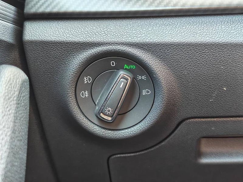 Škoda Kamiq Monte Carlo 7DSG 1,0TSI - fotka 20 z 24