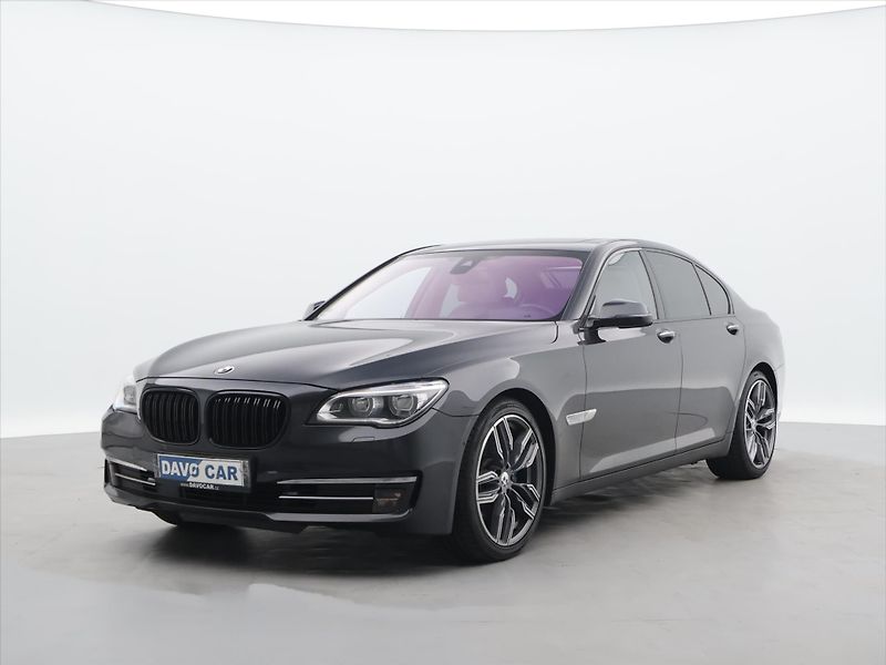 BMW Řada 7 3,0 730d 190kW xDrive - fotka 3 z 34