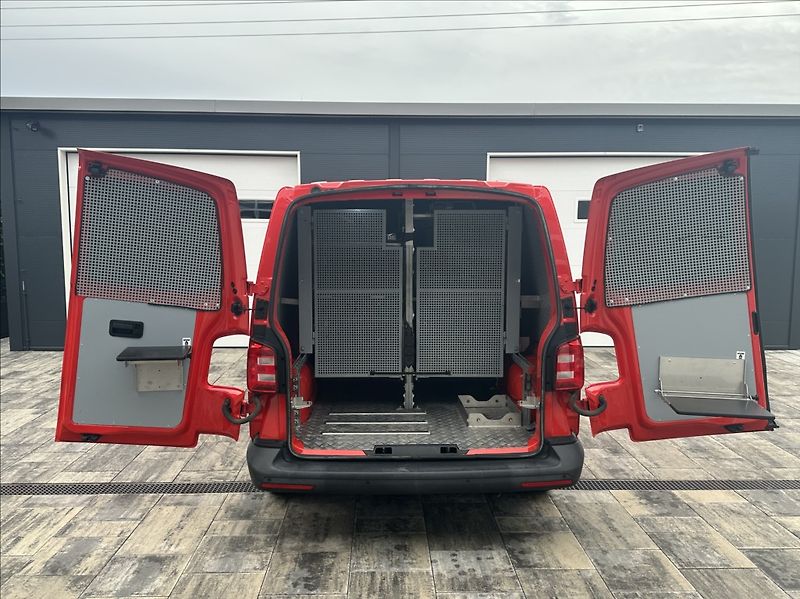 Volkswagen Transporter 2,0 TDI 150PS  L2H1 DSG Dílna - fotka 41 z 53