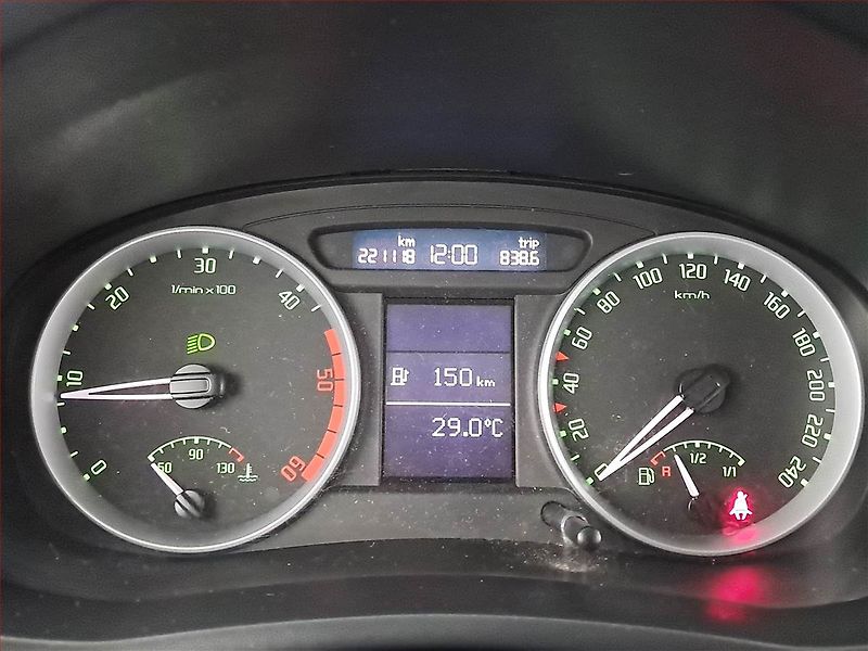 Škoda Fabia (2008) 1.9 TDI, Serv.kniha - fotka 11 z 15